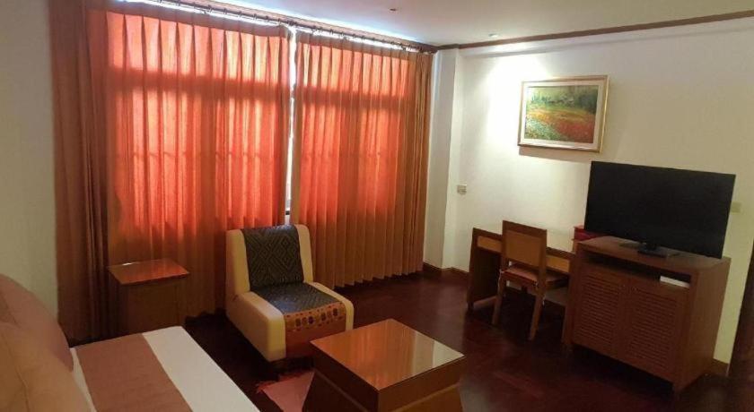 Dusit Hotel Sakon Nakhon Exterior foto