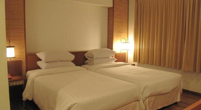 Dusit Hotel Sakon Nakhon Exterior foto