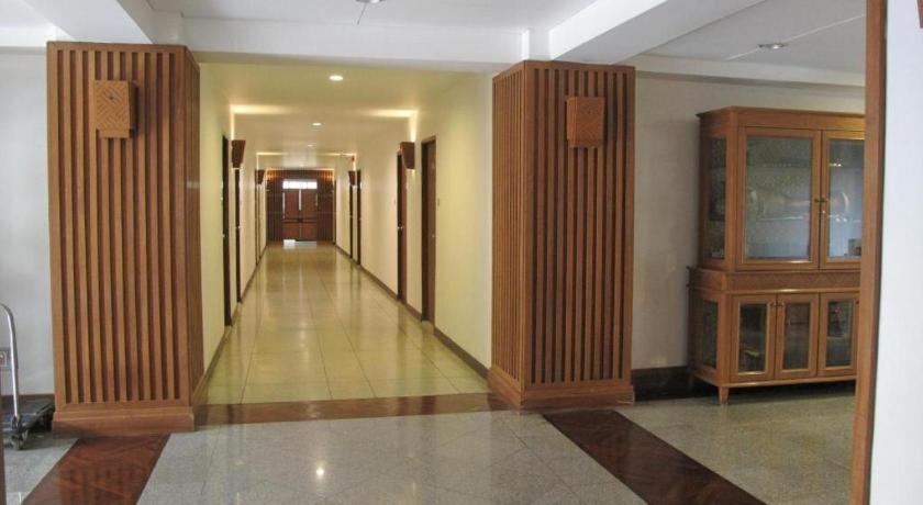Dusit Hotel Sakon Nakhon Exterior foto